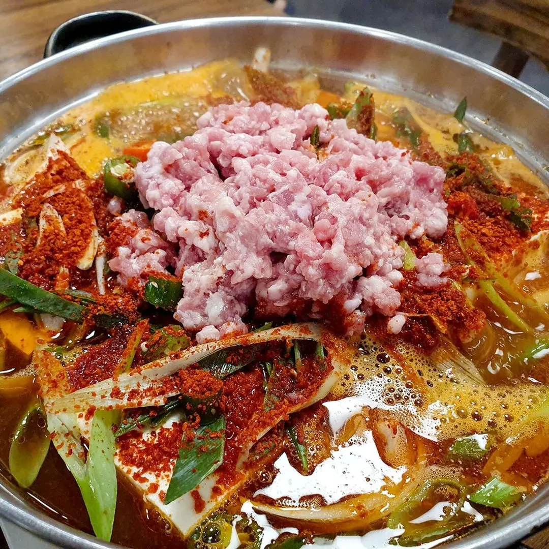 Hwanggeum Kongbat