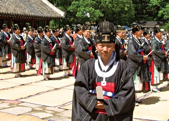 Royal Ancestral Ritual in the Jongmyo Shrine and its Music